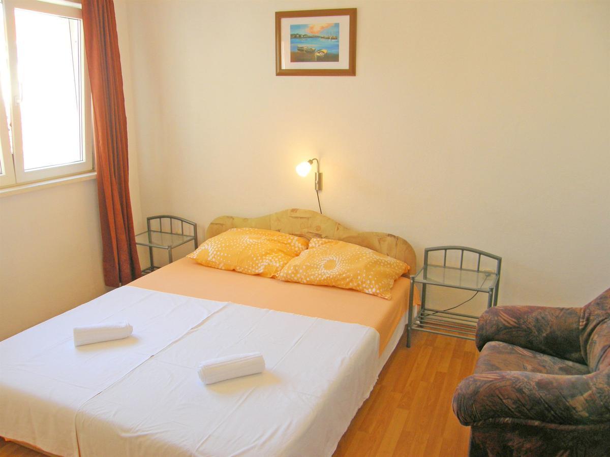 Apartments Jurica Primosten Bagian luar foto