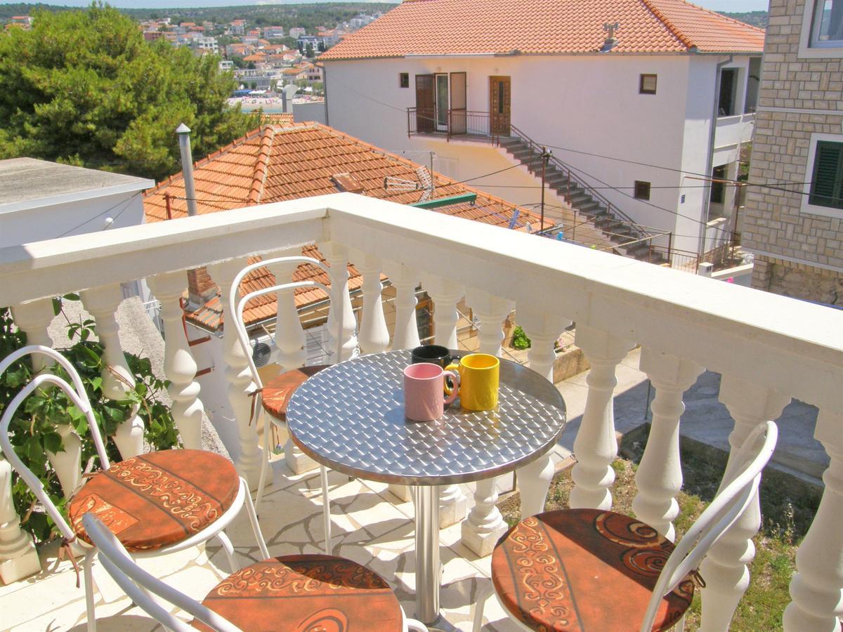 Apartments Jurica Primosten Bagian luar foto