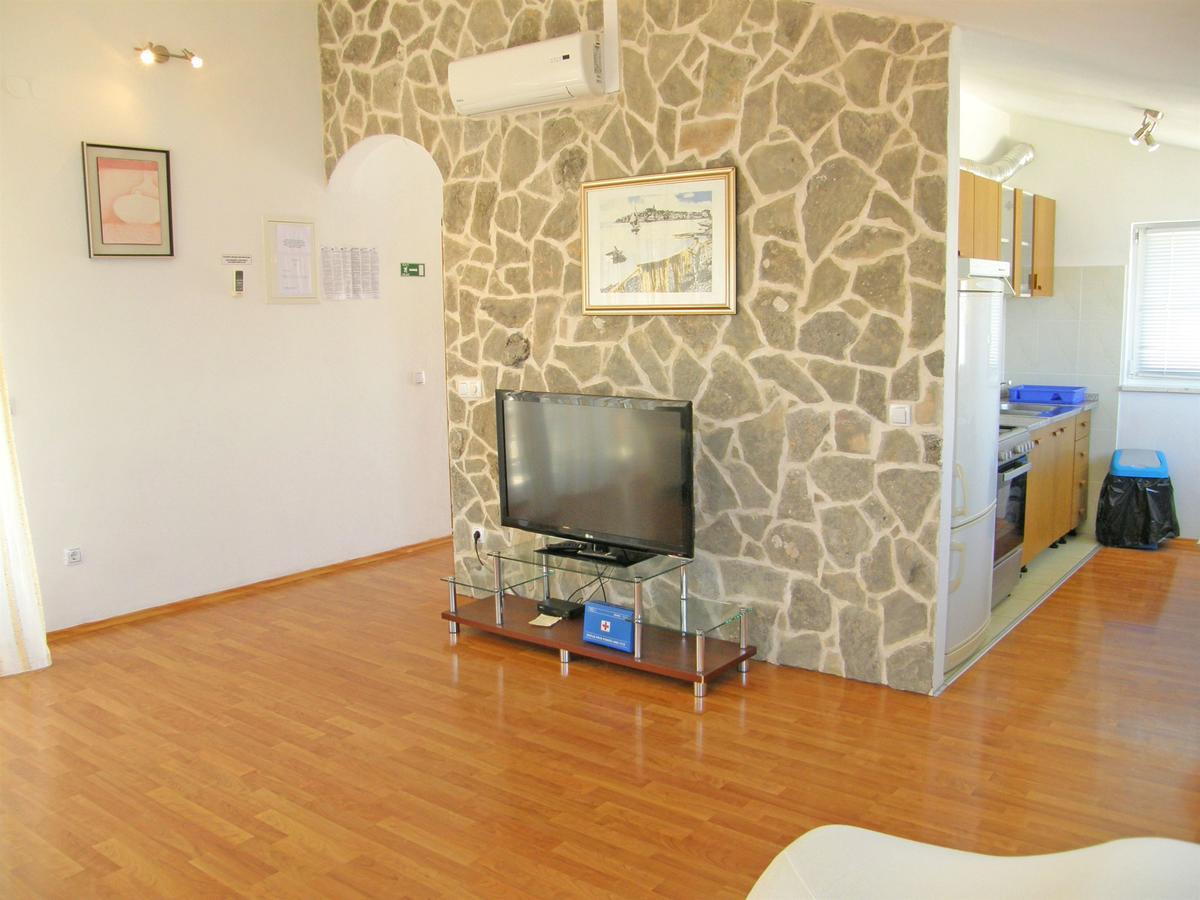 Apartments Jurica Primosten Bagian luar foto